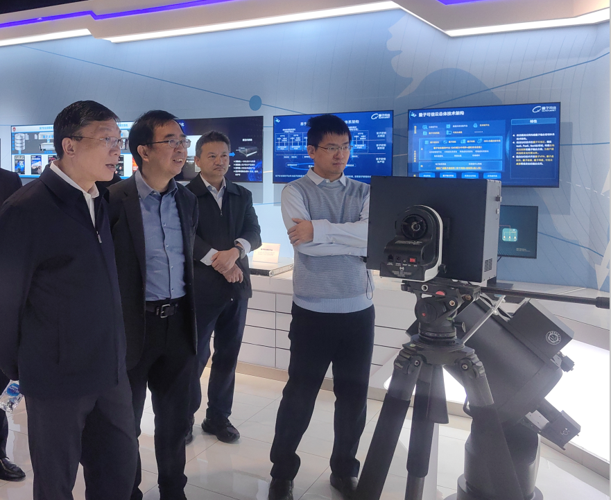 常进校长调研中国科大上海研究院-中国科大新闻网