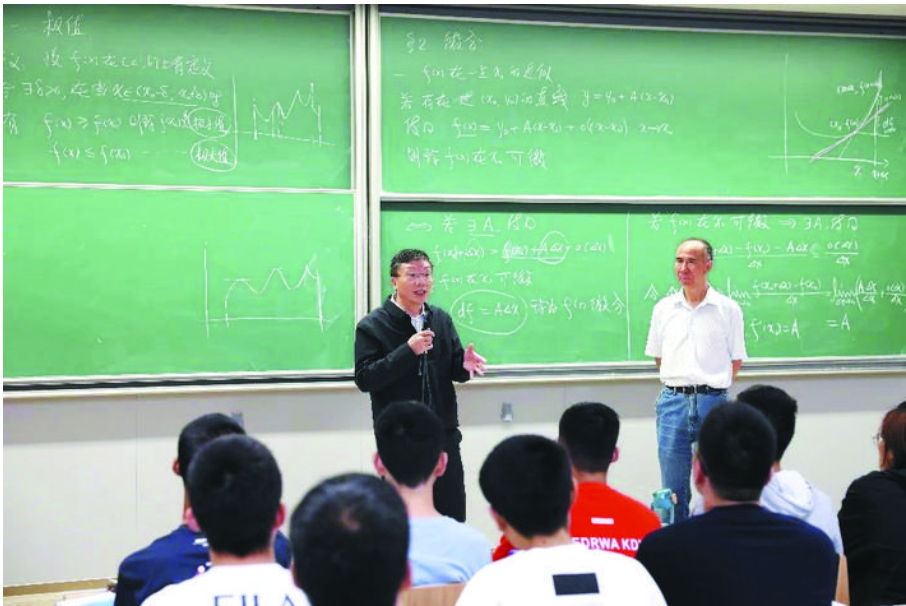 【合肥晚报】常 进:做好学生的“勤务兵” 包信和:把一颗心种在了学校-中国科学技术大学党纪学习教育专题网