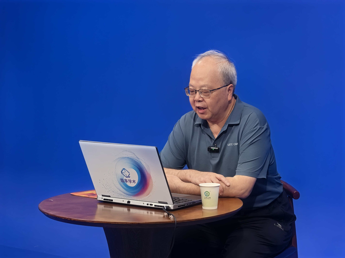 【中国科学报】“科学与中国”中西部行:当学生提问叩响科学之门-中国科大新闻网